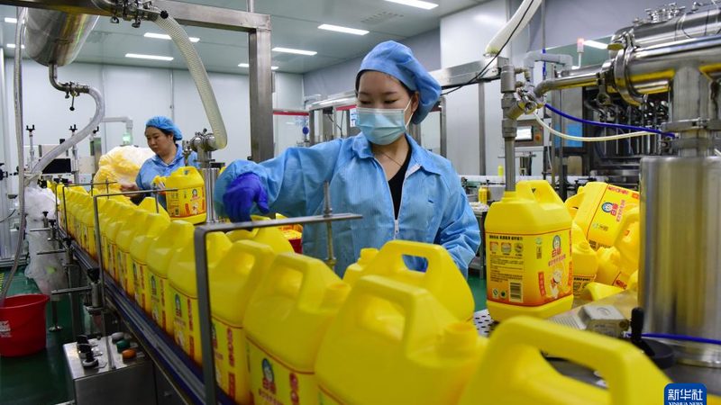 聚醚消泡剂：揭秘其在有机硅领域的应用与品牌选择**