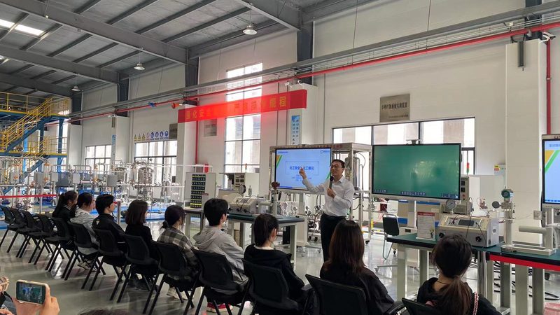 浙江无机化工原料市场报价：揭秘影响价格的关键因素